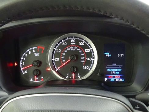 Used 2022 Toyota Corolla SE w/ Carpet Mat Package (TMS) FWD image 22