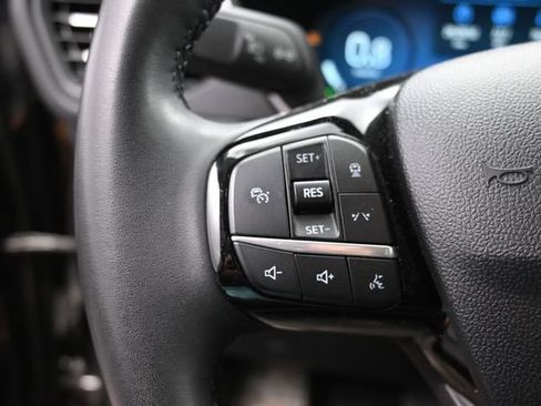 Used 2024 Ford Escape Platinum AWD/4WD image 17