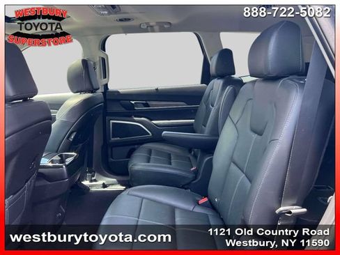 Used 2021 Kia Telluride EX w/ EX Premium Package AWD/4WD image 11