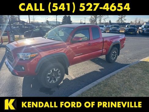 Used 2019 Toyota Tacoma TRD Off-Road image 6