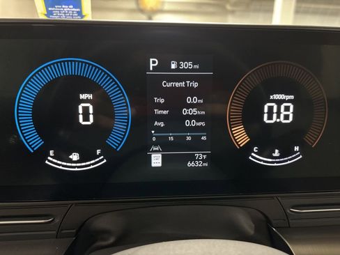 Used 2024 Hyundai Kona SEL AWD/4WD image 17