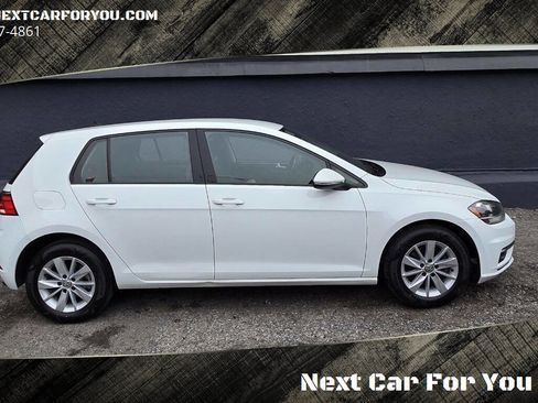 Used 2018 Volkswagen Golf S image 5