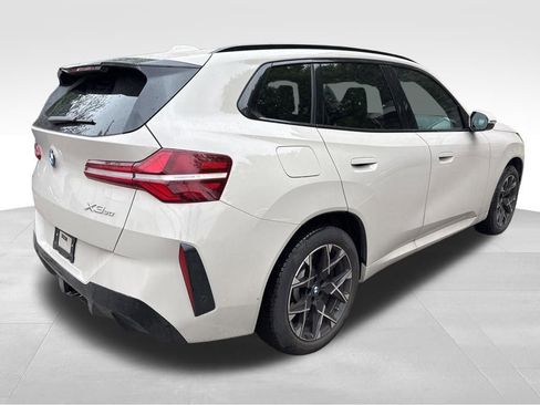 Used 2025 BMW X3 xDrive30i AWD/4WD image 4