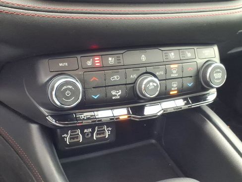 Used 2023 Dodge Durango GT image 14