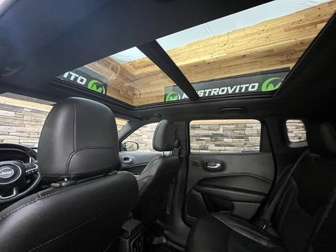 Used 2021 Jeep Compass Latitude w/ Sun and Sound Group AWD/4WD image 31