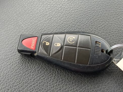 Used 2012 RAM 1500 Laramie image 32