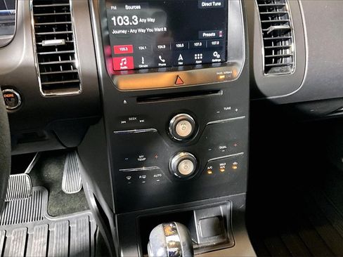Used 2017 Ford Flex SEL w/ Equipment Group 202A image 25