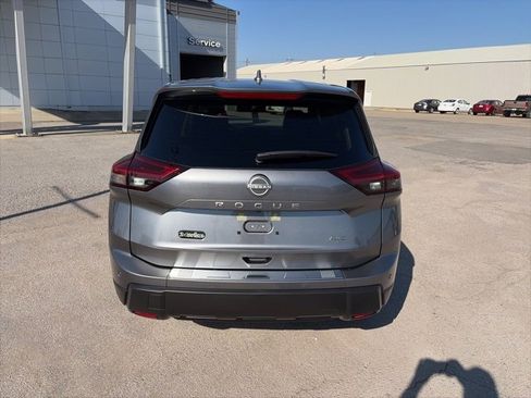 New 2026 Nissan Rogue SV image 5