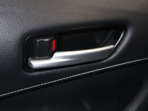 Used 2019 Toyota Corolla SE image 37