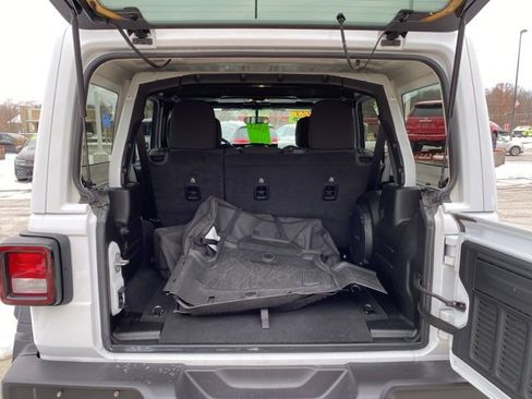 Used 2023 Jeep Wrangler Unlimited Sport image 5