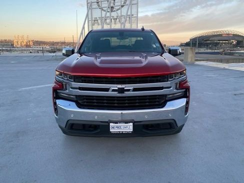 Used 2022 Chevrolet Silverado 1500 LT w/ Z71 Off-Road Package image 3
