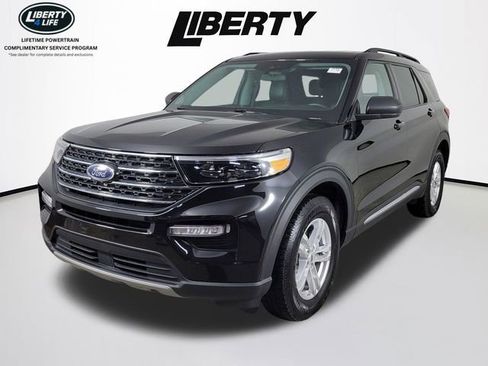 Used 2023 Ford Explorer XLT w/ Equipment Group 202A image 7