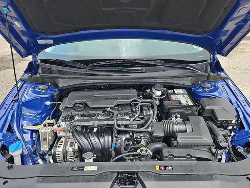 Used 2024 Hyundai Elantra Limited FWD image 30