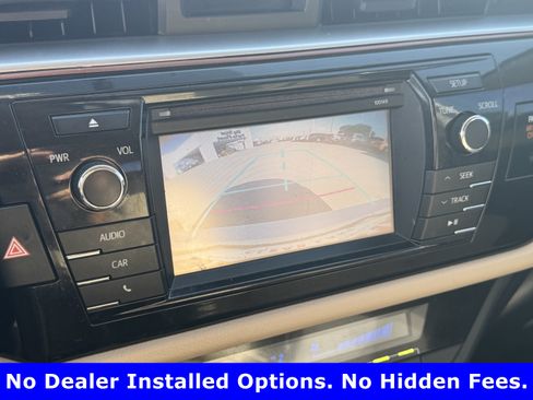 Used 2015 Toyota Corolla LE FWD image 17