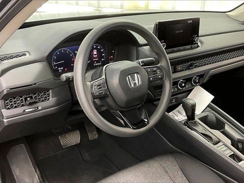 Certified 2025 Honda Accord LX image 16