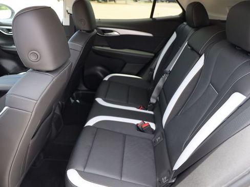 Used 2026 Buick Envision Sport Touring AWD/4WD image 13