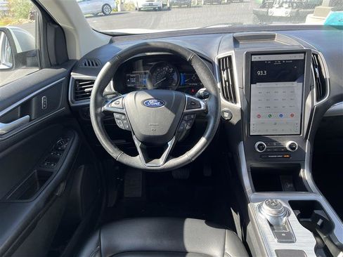 Used 2022 Ford Edge SEL image 5