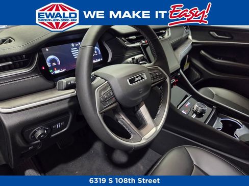 New 2025 Jeep Grand Cherokee L Limited w/ Trailer Tow Package image 6