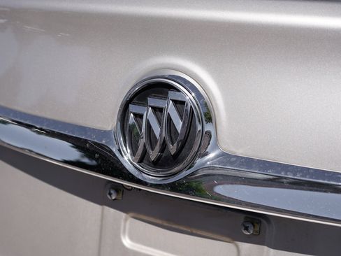 Used 2015 Buick LaCrosse Premium FWD image 10