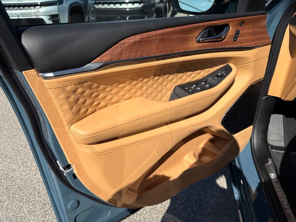 New 2027 Jeep Grand Cherokee Summit AWD/4WD image 18