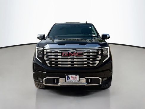 Used 2024 GMC Sierra 1500 Denali w/ Denali Reserve Package AWD/4WD image 2