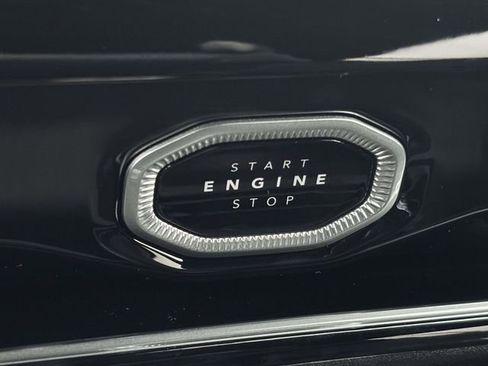 New 2026 Jeep Grand Cherokee 4WD image 25
