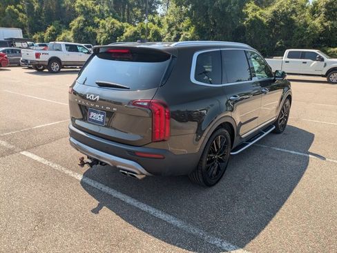 Used 2022 Kia Telluride SX w/ Towing Package FWD image 5