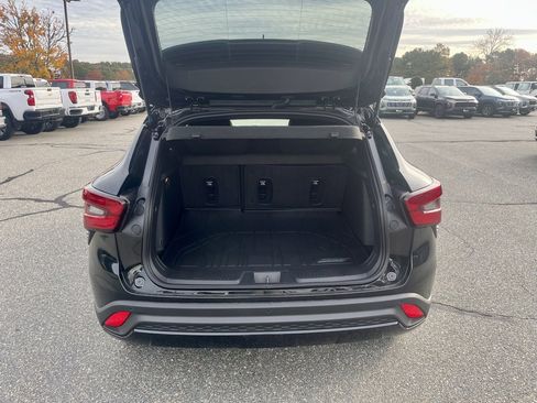 New 2026 Chevrolet Trax RS w/ Driver Confidence Package image 5