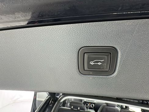 Used 2021 Chevrolet Blazer LT image 16