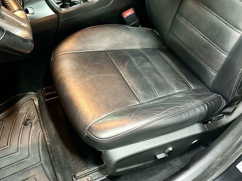 Used 2014 Dodge Charger SXT image 19