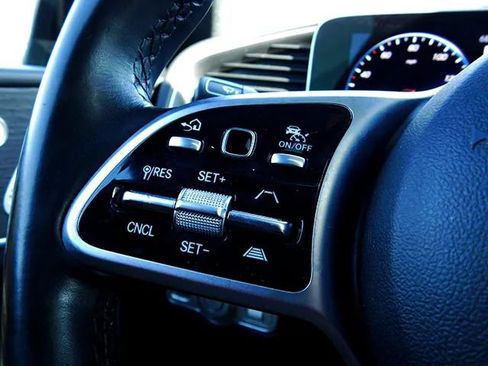 Used 2022 Mercedes-Benz GLE 350 4MATIC image 26