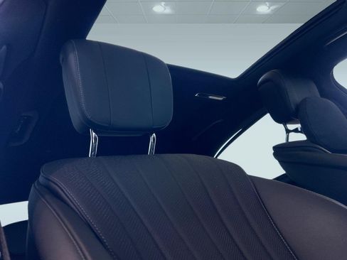 Certified 2022 Mercedes-Benz S 500 4MATIC image 26