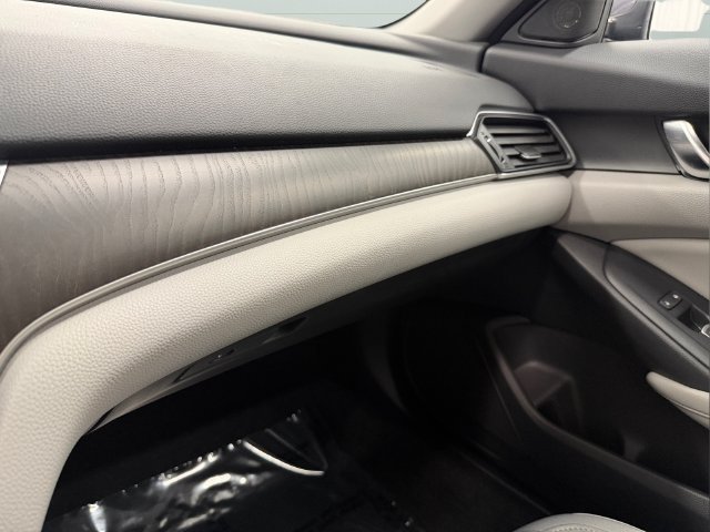 Used 2019 Honda Accord EX image 30