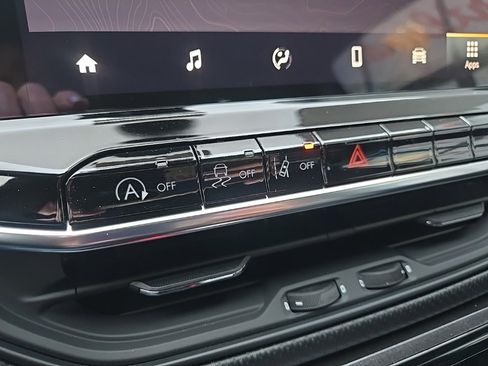 New 2026 Jeep Compass Latitude image 53