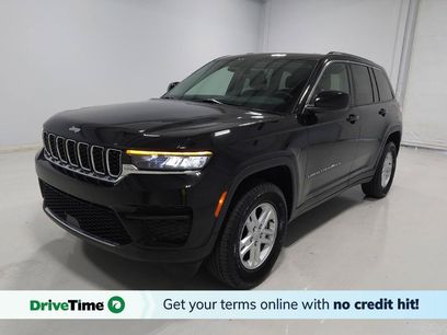 Used 2023 Jeep Grand Cherokee Laredo w/ Luxury Tech Group I