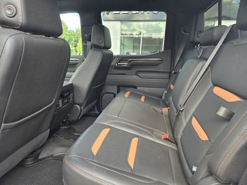 Used 2024 GMC Sierra 1500 AT4 w/ Technology Package AWD/4WD image 25