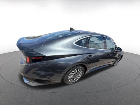 Used 2025 Hyundai Sonata SEL FWD image 8