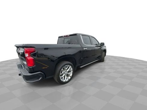 Used 2021 Chevrolet Silverado 1500 High Country w/ Technology Package AWD/4WD image 8