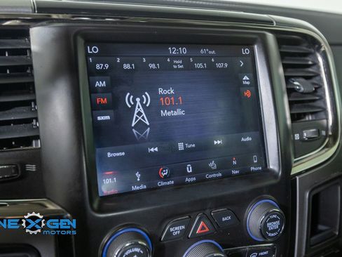 Used 2018 RAM 3500 Laramie w/ Sport Appearance Group AWD/4WD image 21
