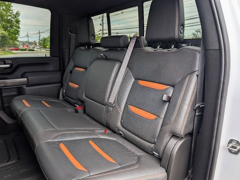 Used 2023 GMC Sierra 2500 AT4 w/ AT4 Premium Plus Package AWD/4WD image 15