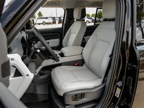 New 2026 Land Rover Defender 110 S AWD/4WD image 44