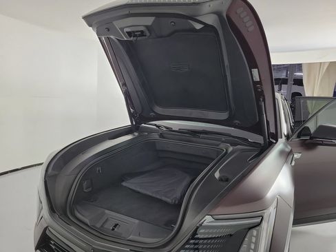 Used 2025 Cadillac Escalade IQ Sport 1 w/ Smart Trailering package AWD/4WD image 15