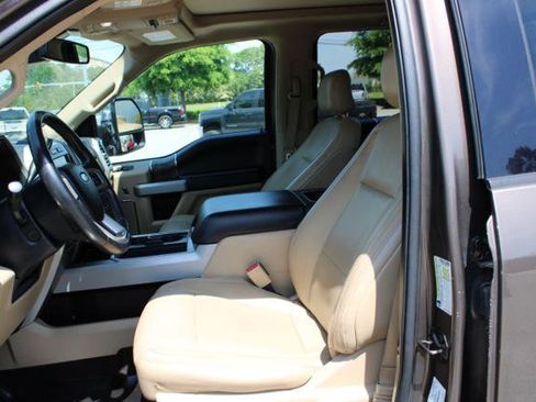 Used 2017 Ford F250 Lariat w/ Lariat Ultimate Package image 19