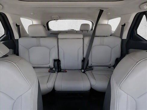 Used 2023 Honda Pilot Touring image 23