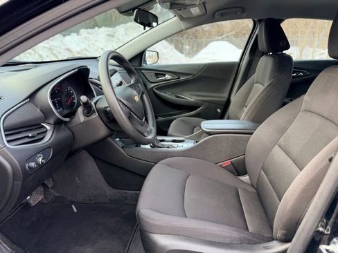Certified 2025 Chevrolet Malibu LT image 6