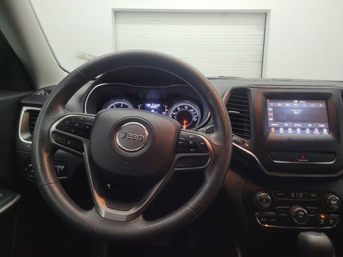 Used 2019 Jeep Cherokee Latitude w/ Popular Appearance Group image 22