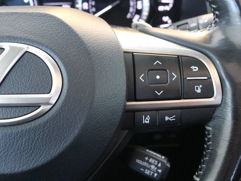 Used 2017 Lexus LX 570 4WD w/ Luxury Package image 13