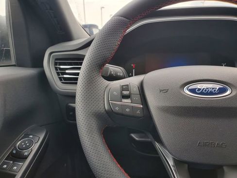 Used 2023 Ford Escape ST-Line w/ Tech Pack #1 AWD/4WD image 12