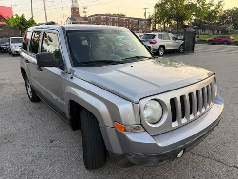 Used 2014 Jeep Patriot Sport FWD image 4