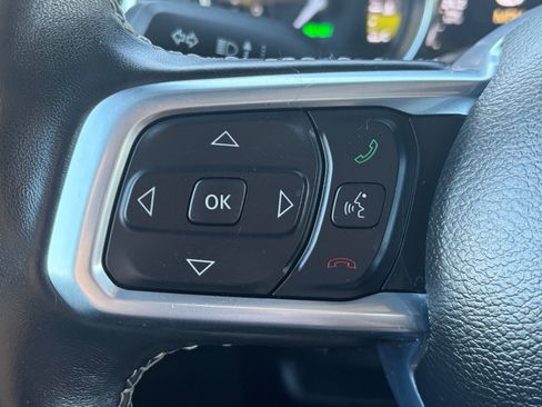 Used 2021 Jeep Wrangler Unlimited Sahara w/ Cold Weather Group AWD/4WD image 32